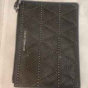 Michael Kors Jet Set XL Wristlet